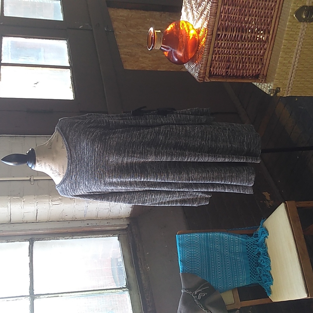 Luxology long grey dress with ribbons on the sleeves (size extra large)